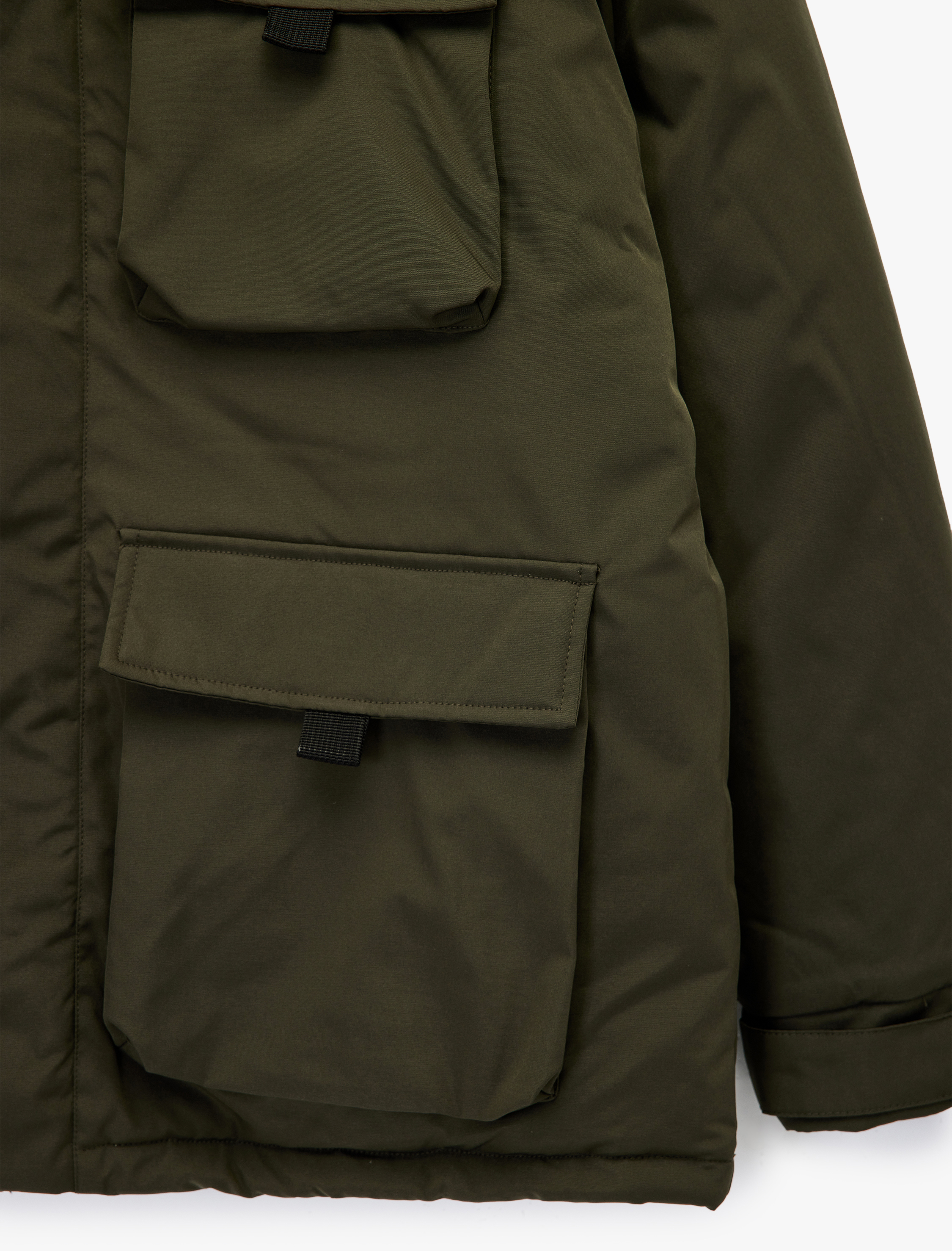   Uzun Kollu Kapaklı Cepli Fermuarlı Kapşonlu Kışlık Parka