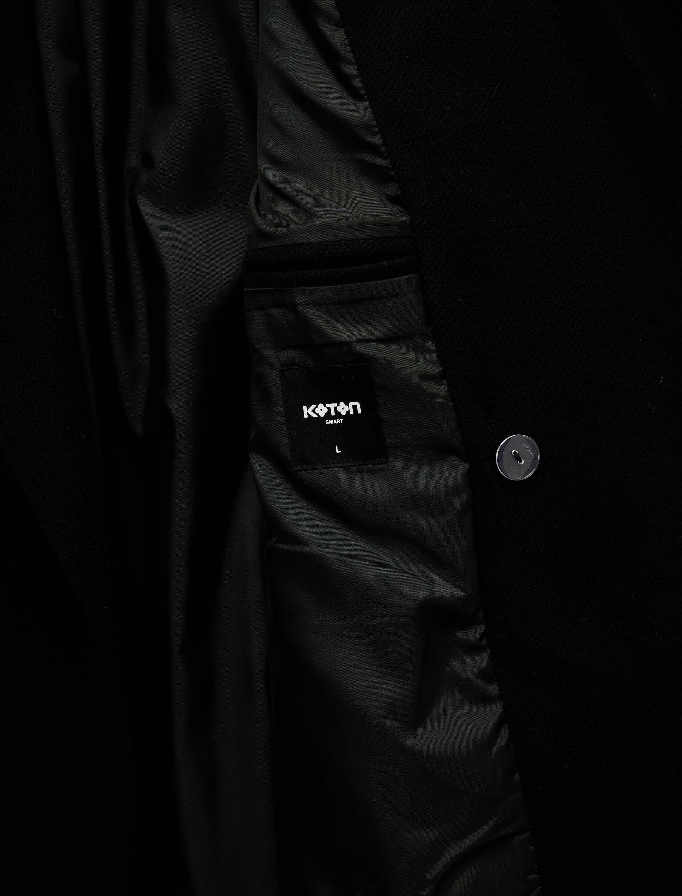   Uzun Kollu Cepli Düğmeli Kruvaze Yaka Kaşe Kaban