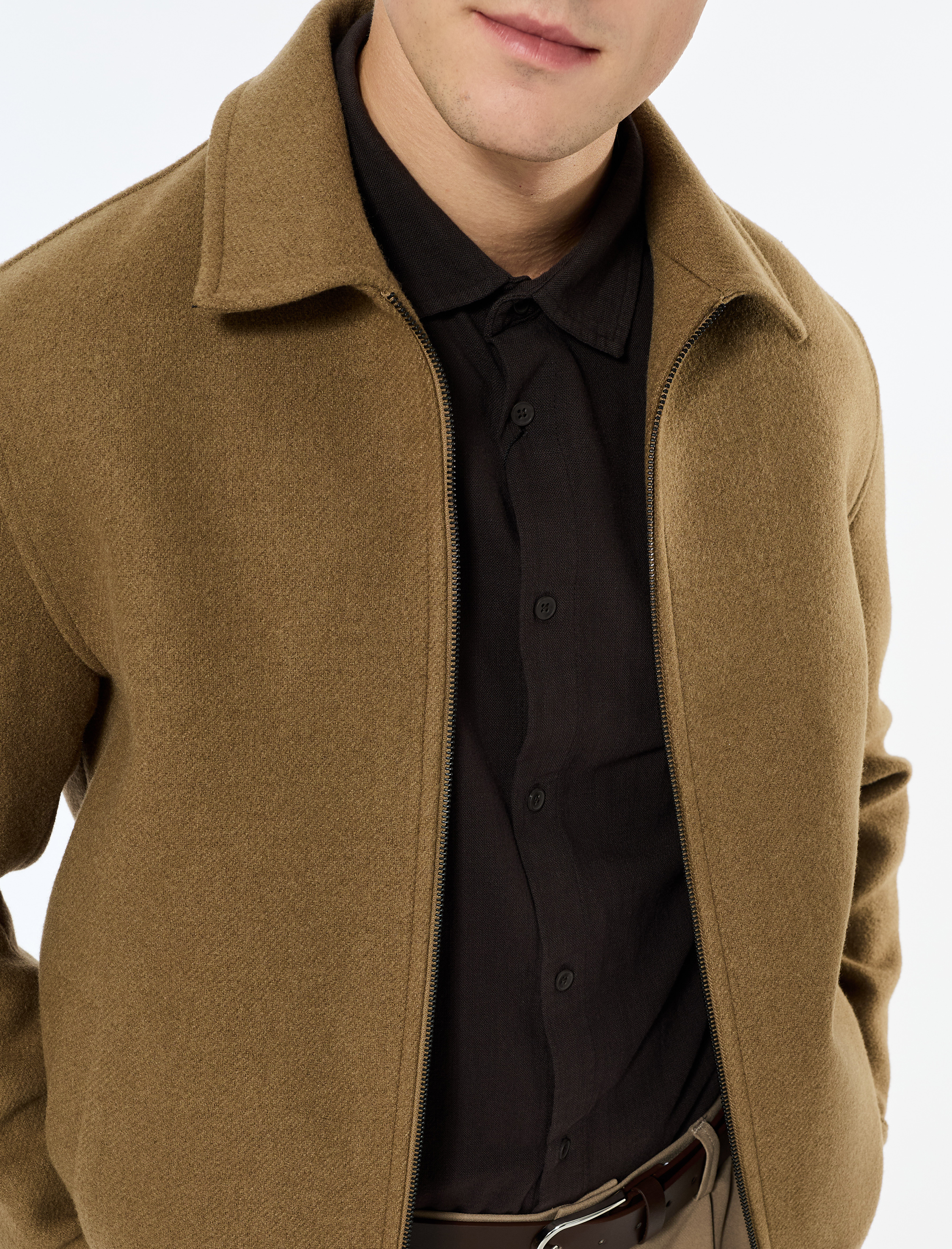   Uzun Kollu Cepli Fermuarlı Gömlek Yaka Kaşe Bomber Ceket