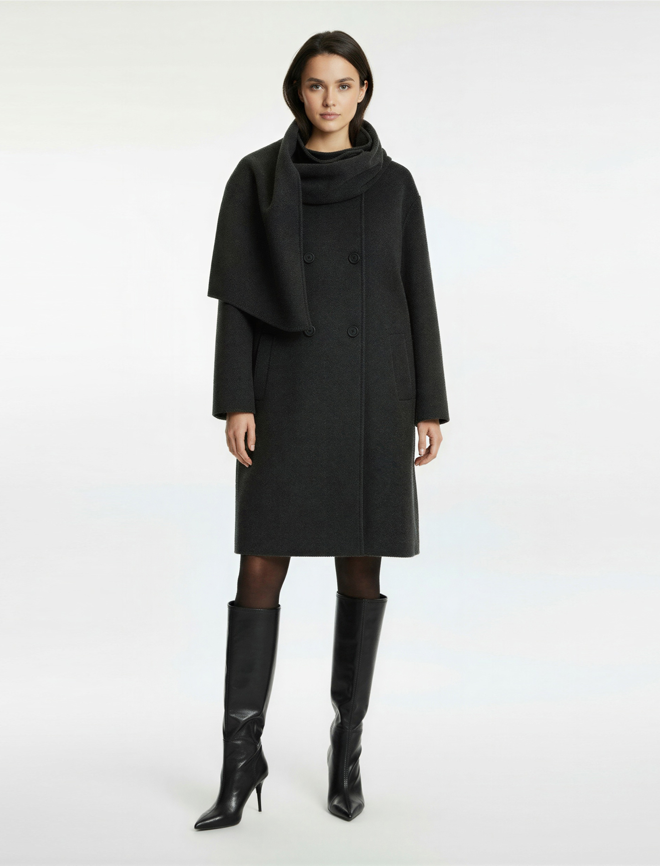   Uzun Kollu Cepli Düğmeli Kruvaze Atkılı Kaşe Kaban