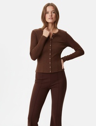 Uzun Kollu Bisiklet Yaka Dikiş Detaylı Çıtçıt Düğmeli Hırka