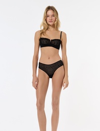 Rahat Kalıp Tül Simli String Külot