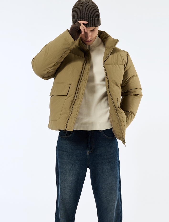  Uzun Kollu Kapaklı Cep Detaylı Fermuarlı Slim Fit Dik Yaka Kışlık Şişme Mont