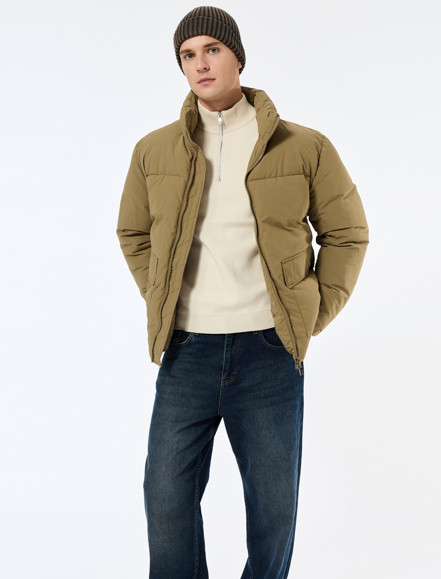 Koton Erkek Uzun Kollu Kapaklı Cep Detaylı Fermuarlı Slim Fit Dik Yaka Kışlık Şişme Mont