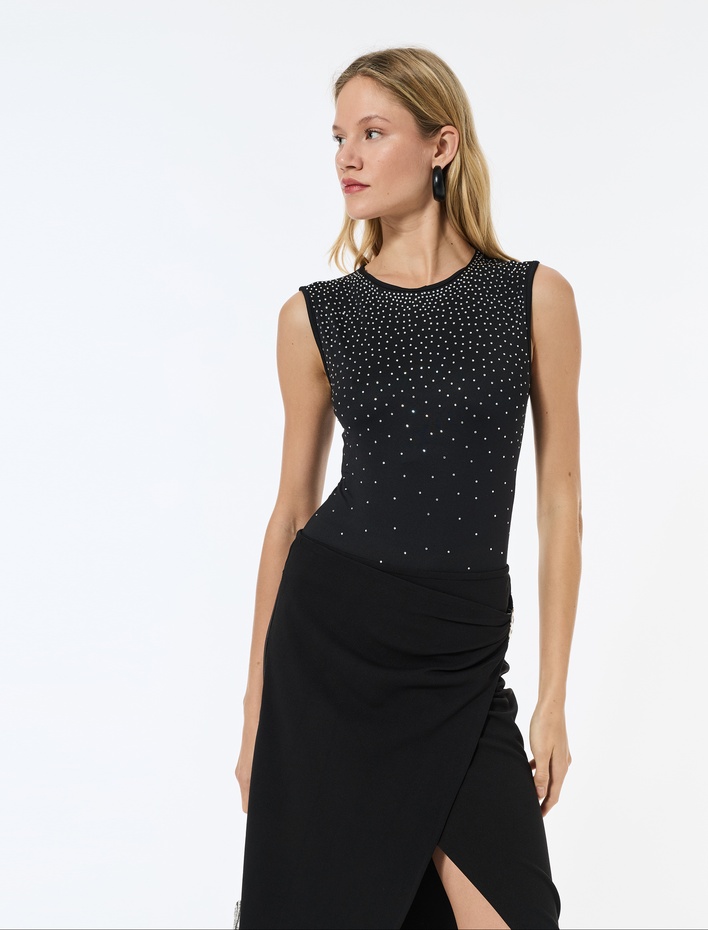  Kolsuz Bisiklet Yaka Slim Fit Taşlı Bluz