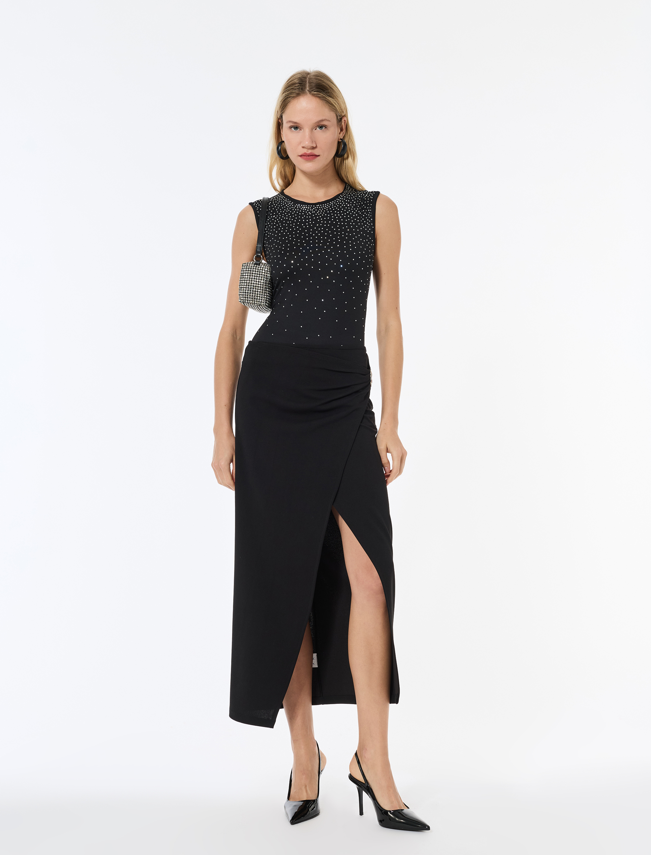   Kolsuz Bisiklet Yaka Slim Fit Taşlı Bluz