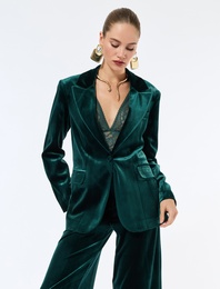 Uzun Kollu Düğmeli Cepli Kadife Blazer Ceket