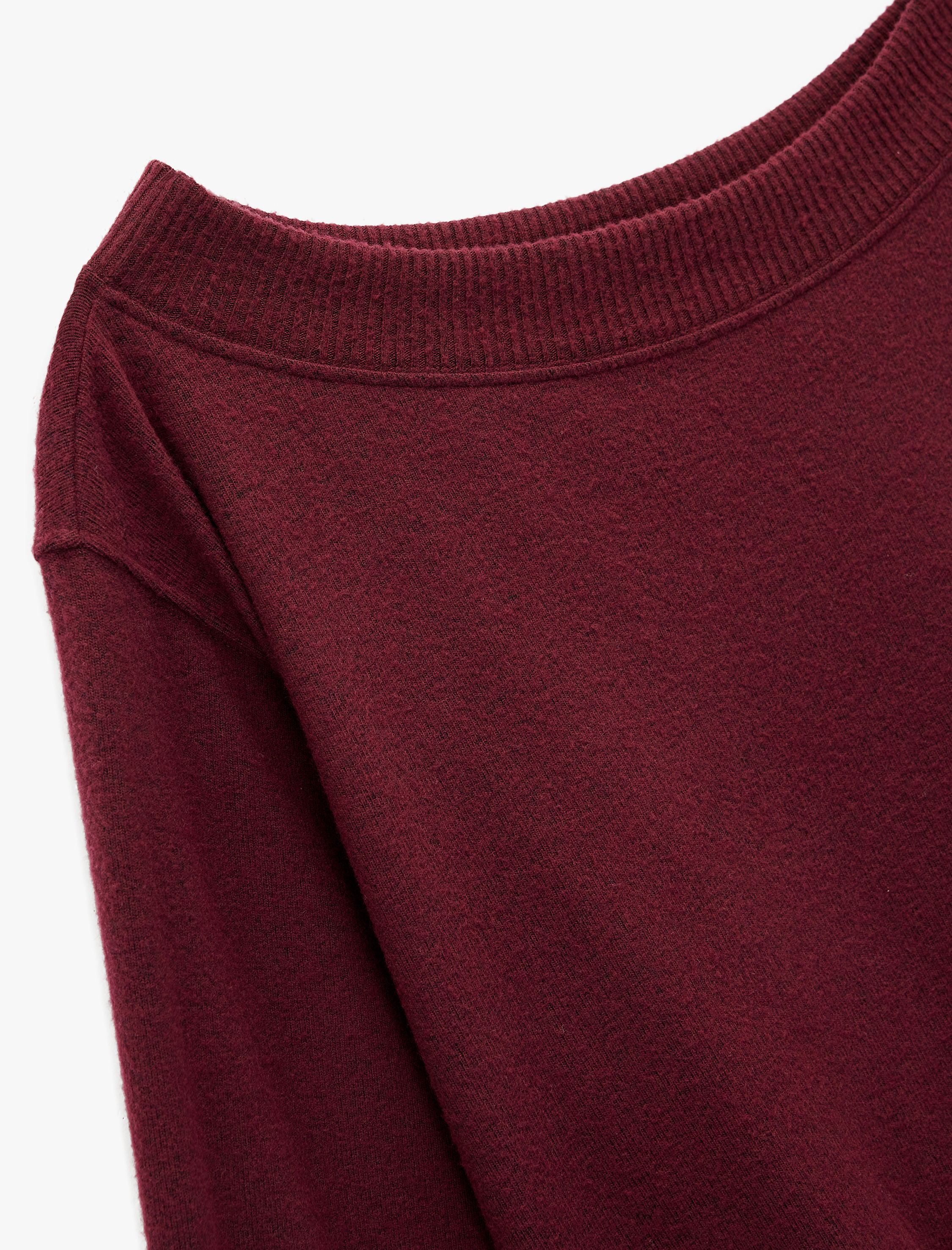   Viskon Karışımlı Kayık Yaka Omzu Açık Uzun Kollu Tişört