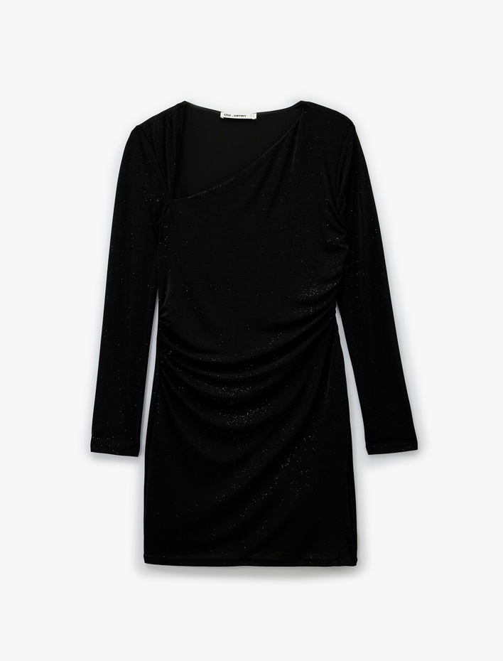  Asimetrik Yaka Uzun Kollu Simli Drapeli Mini Elbise