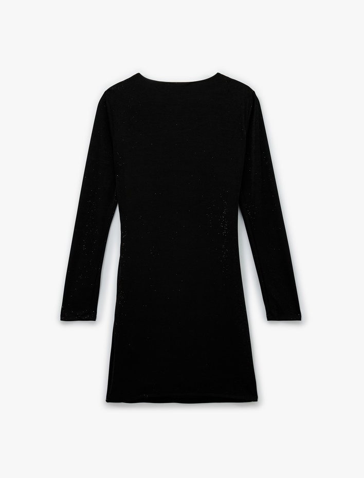  Asimetrik Yaka Uzun Kollu Simli Drapeli Mini Elbise