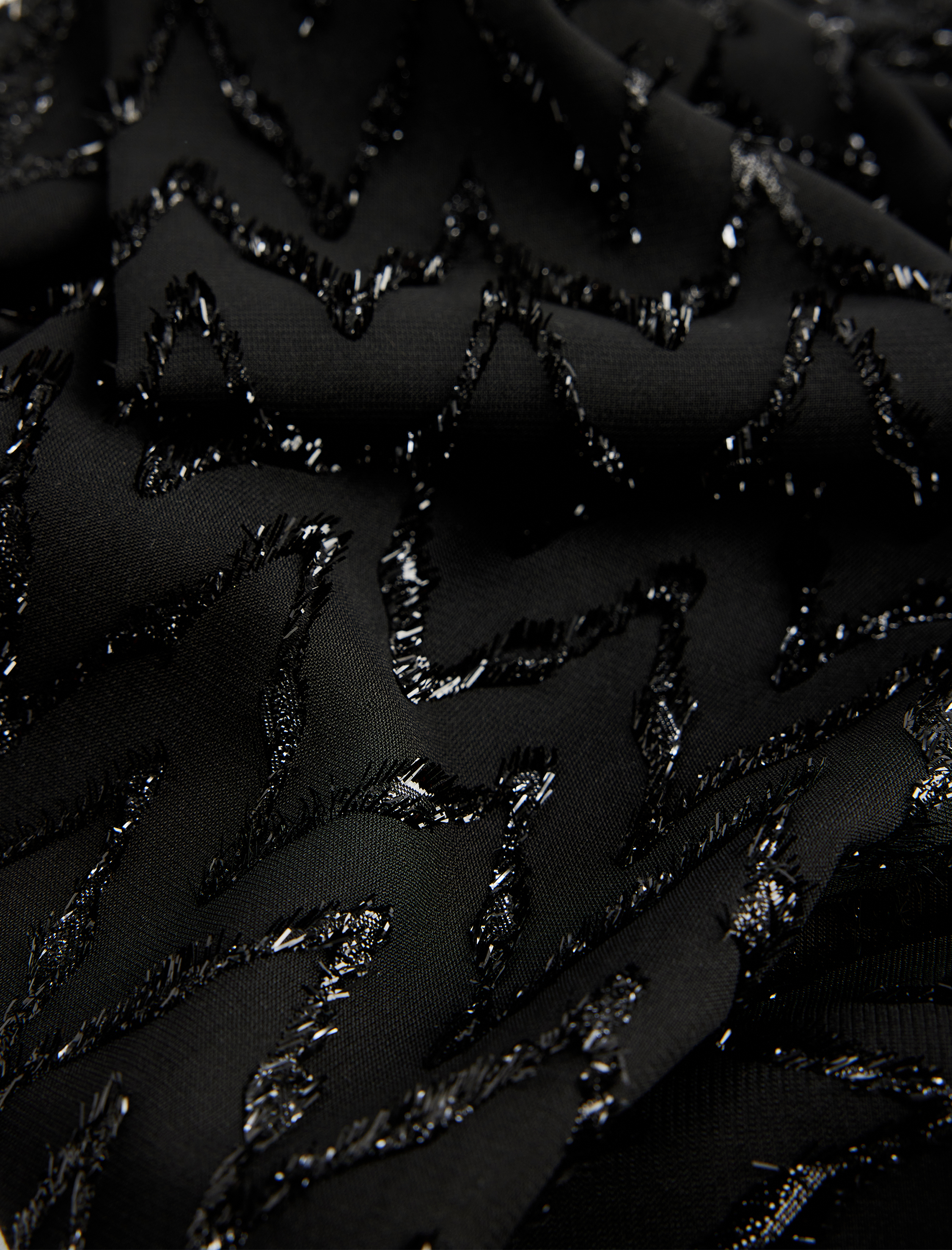  Kadın Püsküllü Zikzak Desenli Simli Uzun Atkı