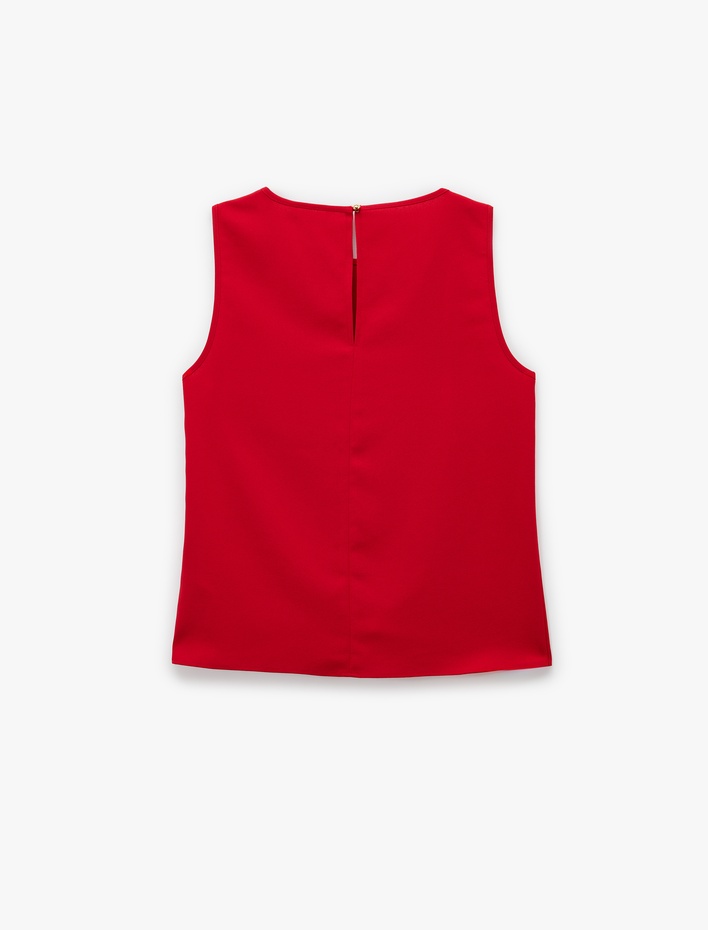  Bisiklet Yaka Metal Aksesuarlı Kolsuz Bluz