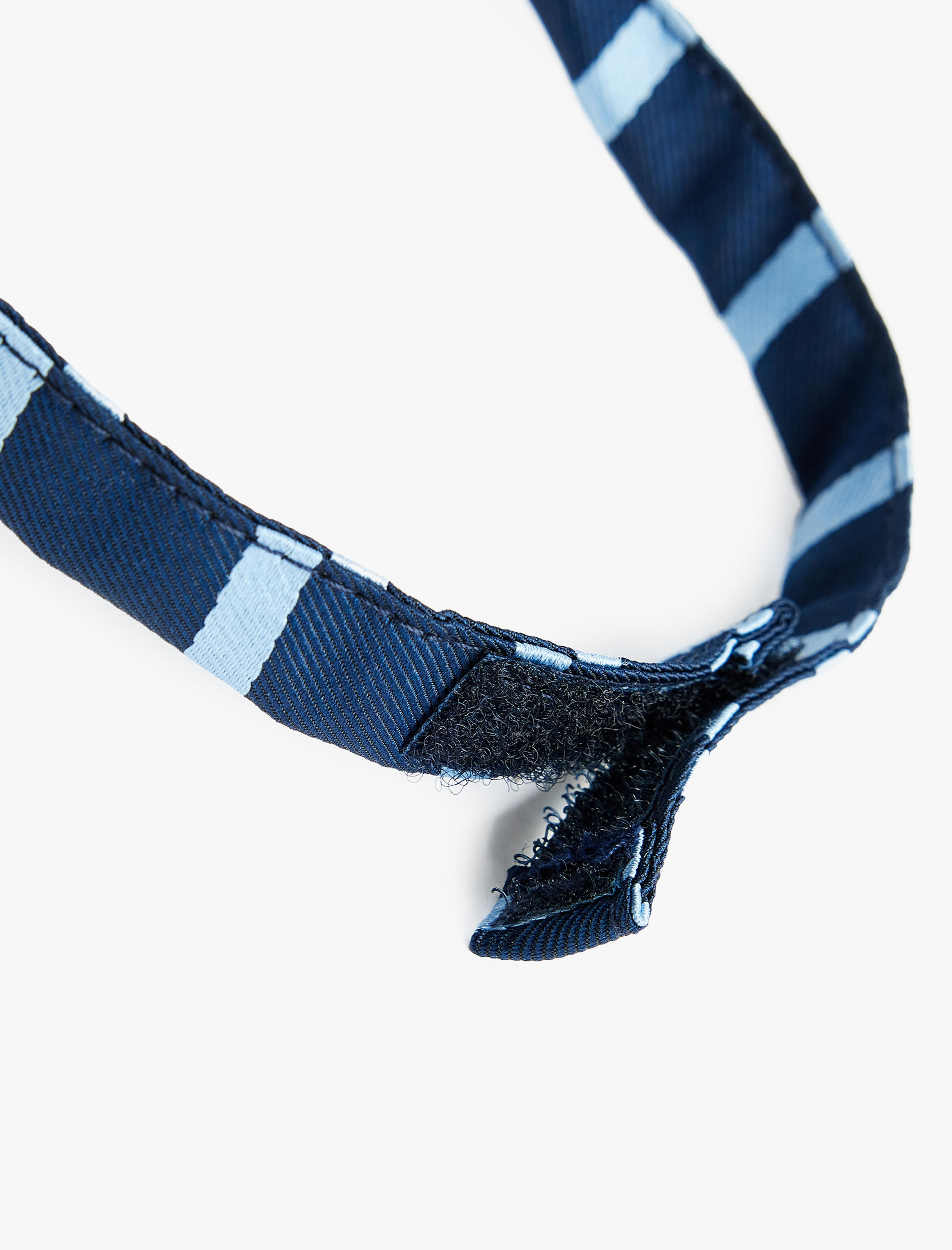  Erkek Çocuk Çizgili Kravat