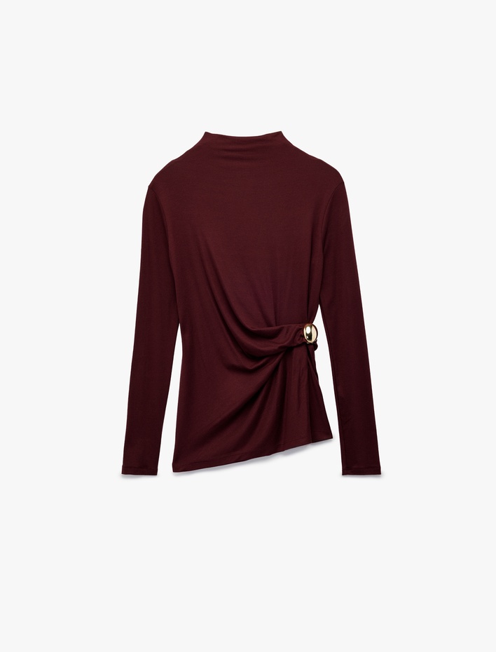  Koton X Melis Ağazat - Slim Fit Uzun Kollu Dik Yaka Aksesuar Detaylı Tişört