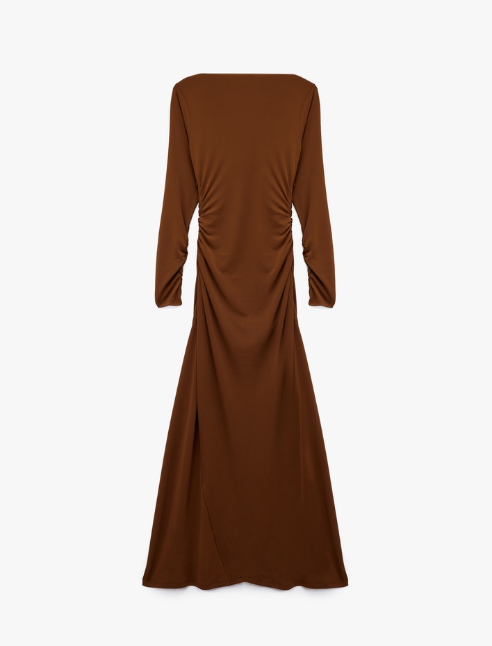  Slim Fit Drape Detaylı Uzun Kollu Kayık Yaka Uzun Elbise