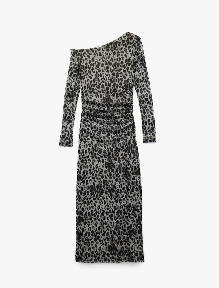  Koton X Sibil Çetinkaya - Uzun Kollu Drapeli Leopar Desenli Midi Tek Omuz Elbise
