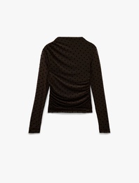 Regular Fit Drapeli Uzun Kollu Dik Yaka Bluz