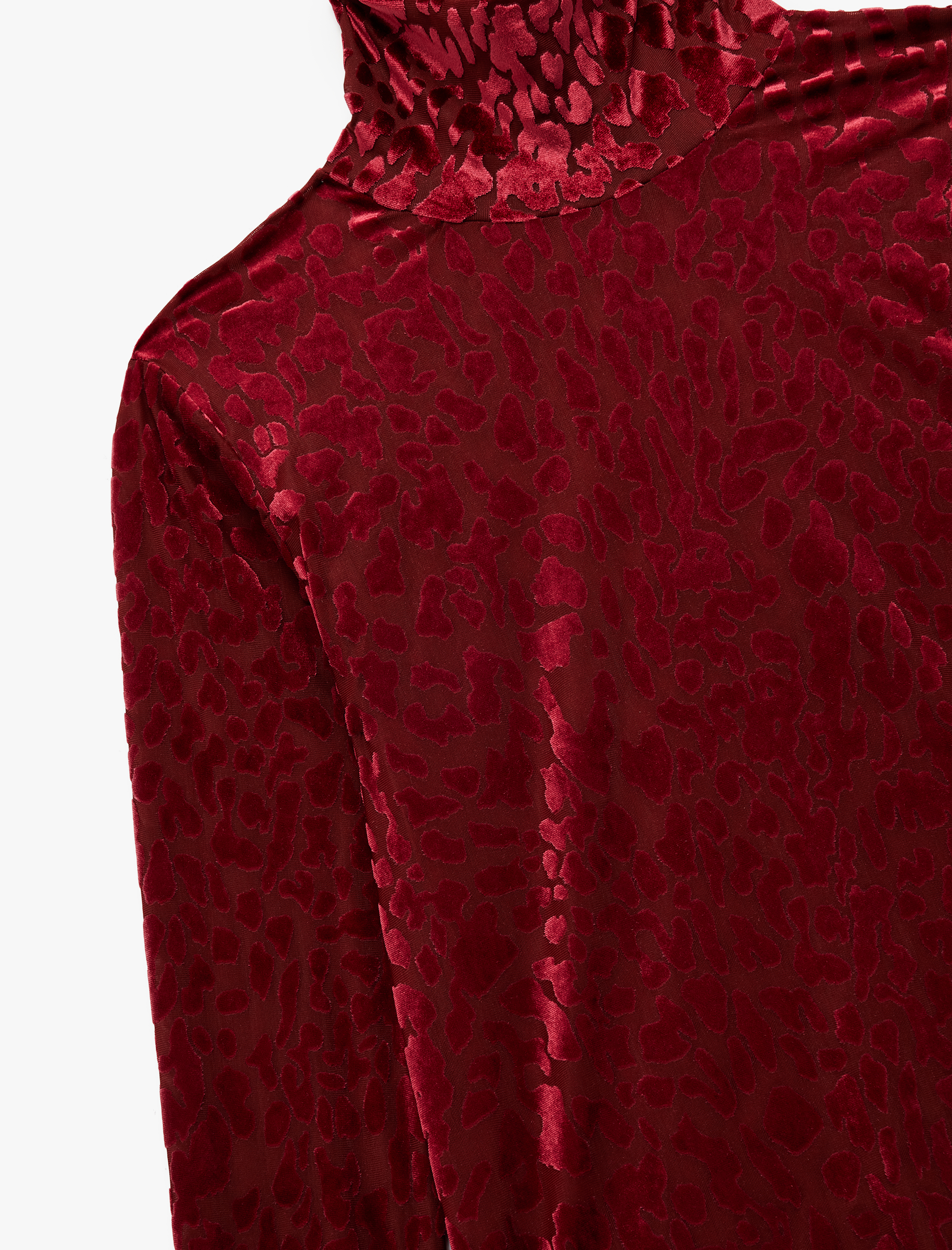   Uzun Kollu Balıkçı Yaka Leopar Desenli Kadife Tişört