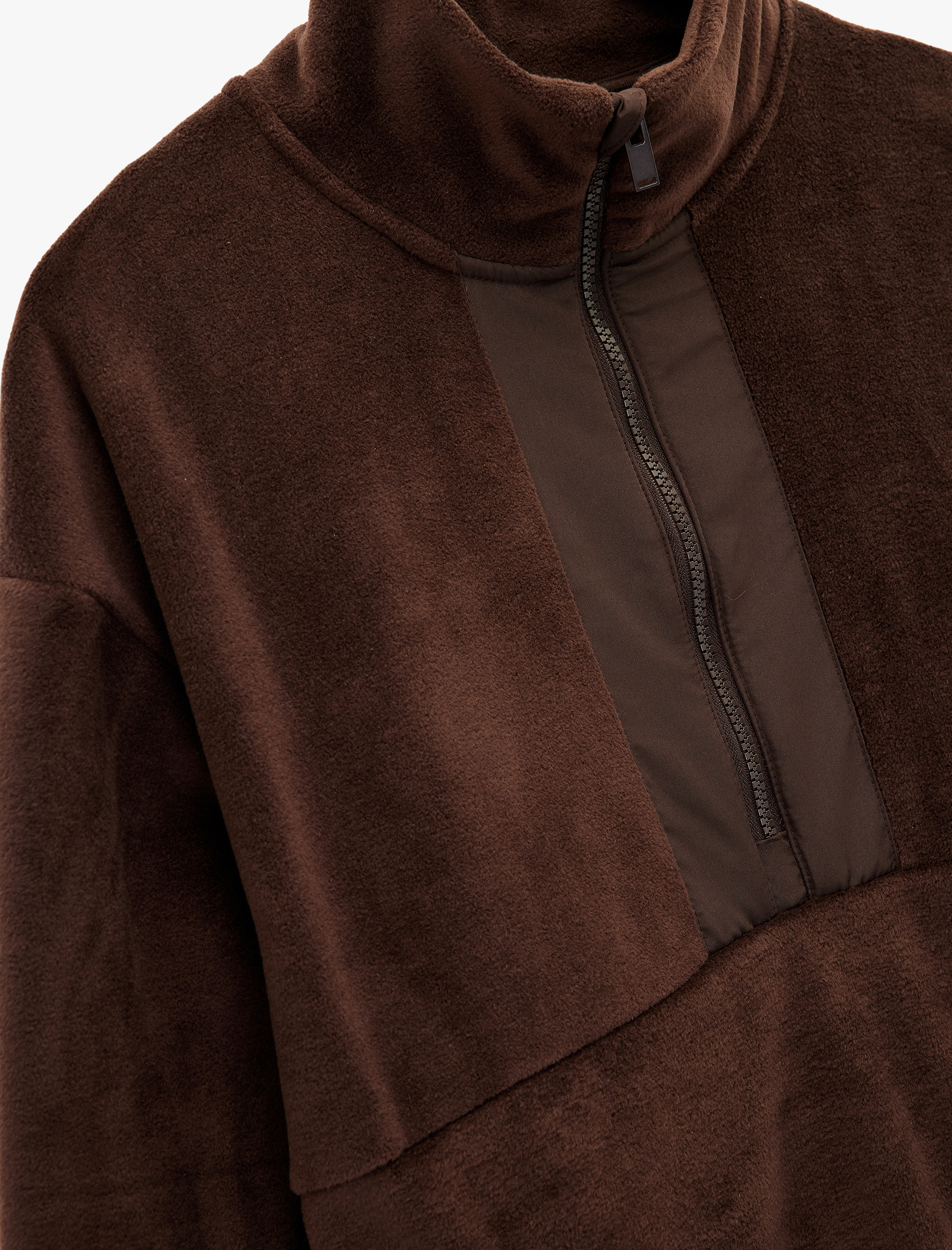   Uzun Kollu Cepli Yarım Fermuarlı Polar Sweatshirt