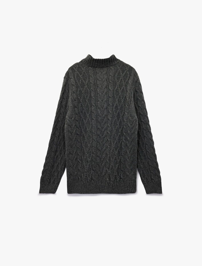  Uzun Kollu Dokulu Yarım Fermuarlı Triko Kazak