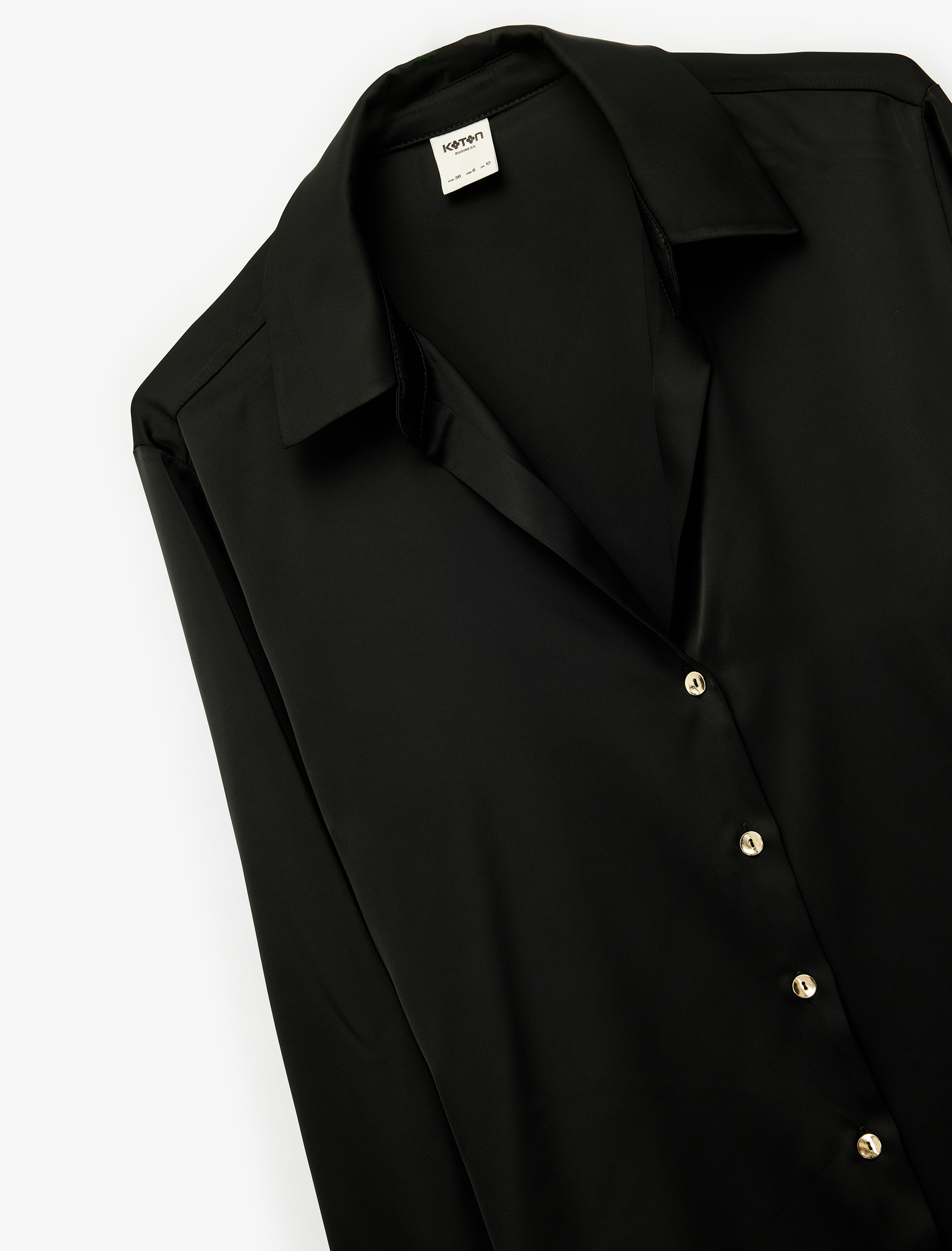   Klasik Yaka Rahat Kalıp Düğmeli Uzun Kollu Gömlek