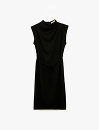 Dik Yaka Kolsuz Midi Drapeli Elbise