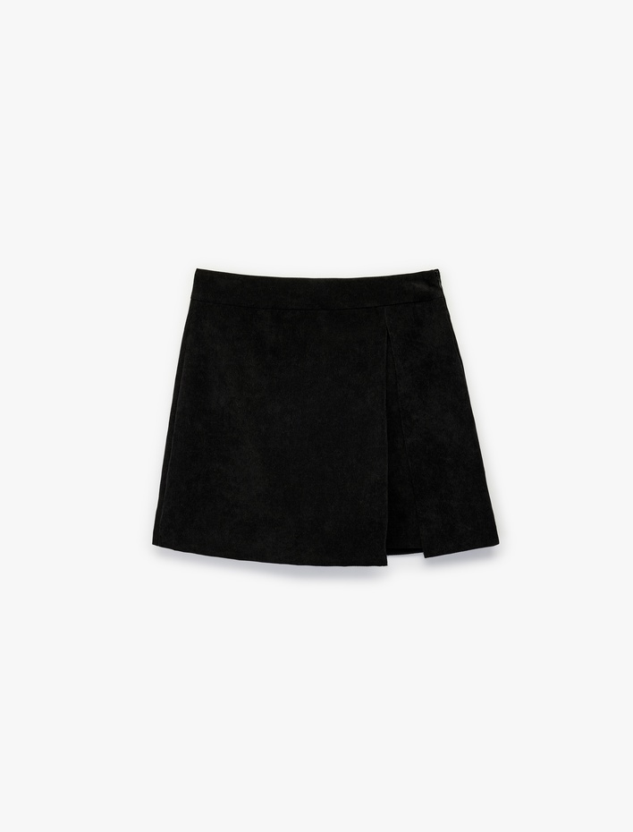  Yırtmaç Detaylı Standart Bel Mini Şort Etek