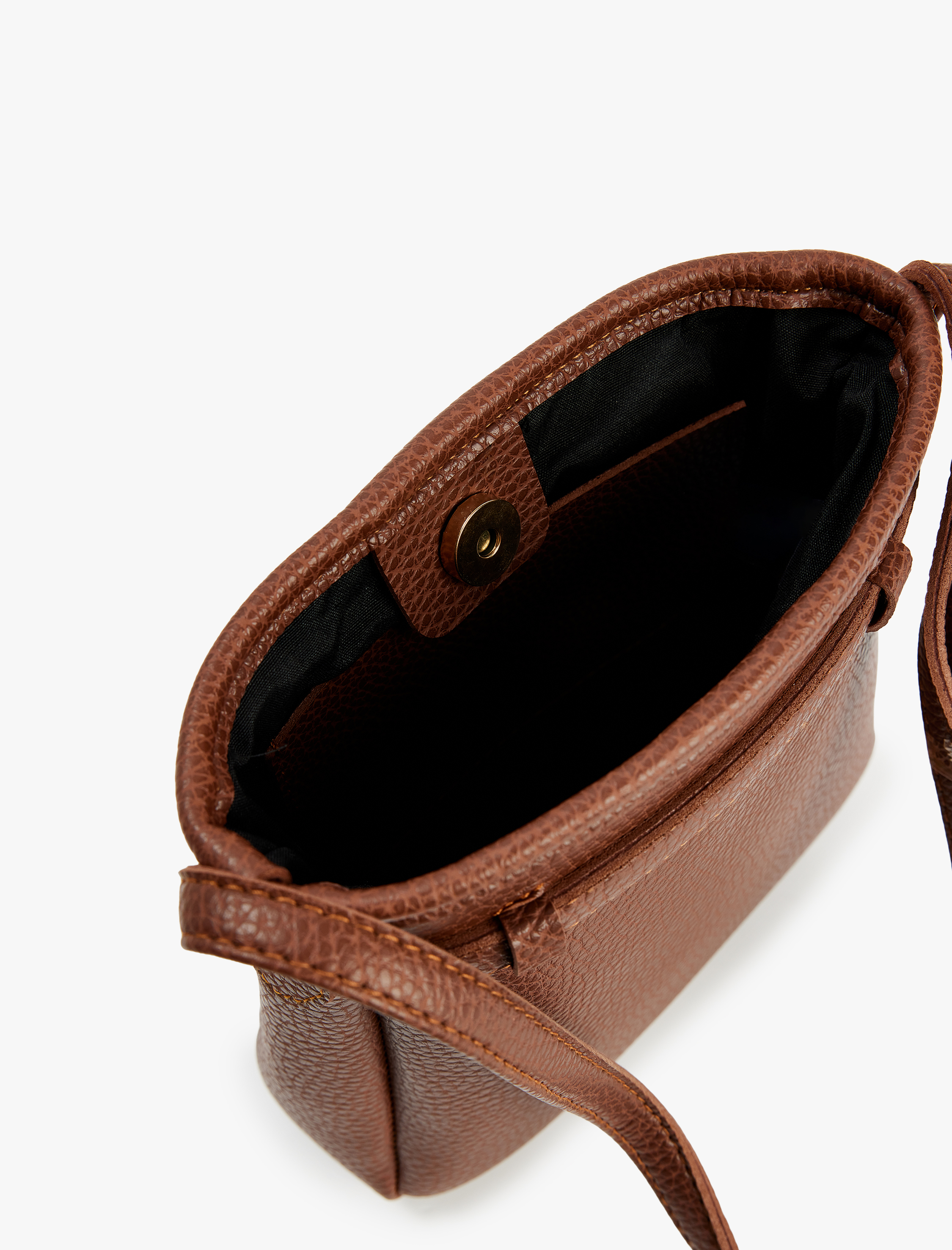  Kadın Metal Tokalı Askılı Deri Görünümlü Çapraz Çanta