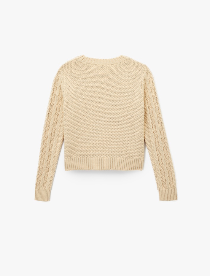  Saç Örgü Dokulu Uzun Kollu Bisiklet Yaka Crop Triko Kazak