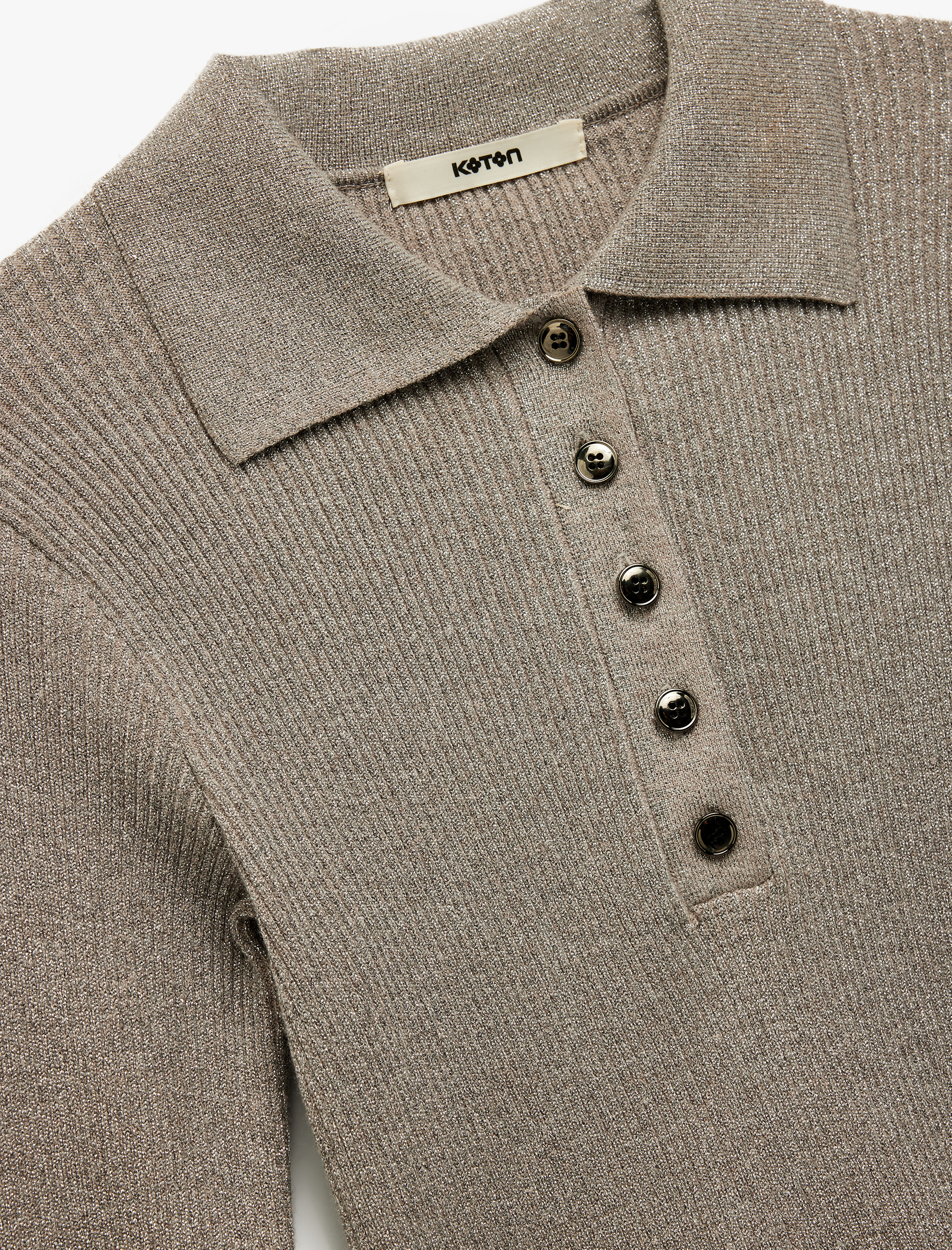   Koton X Melis Ağazat - Uzun Kollu Metalik İplik Detaylı Parıltılı Polo Yaka Triko Kazak