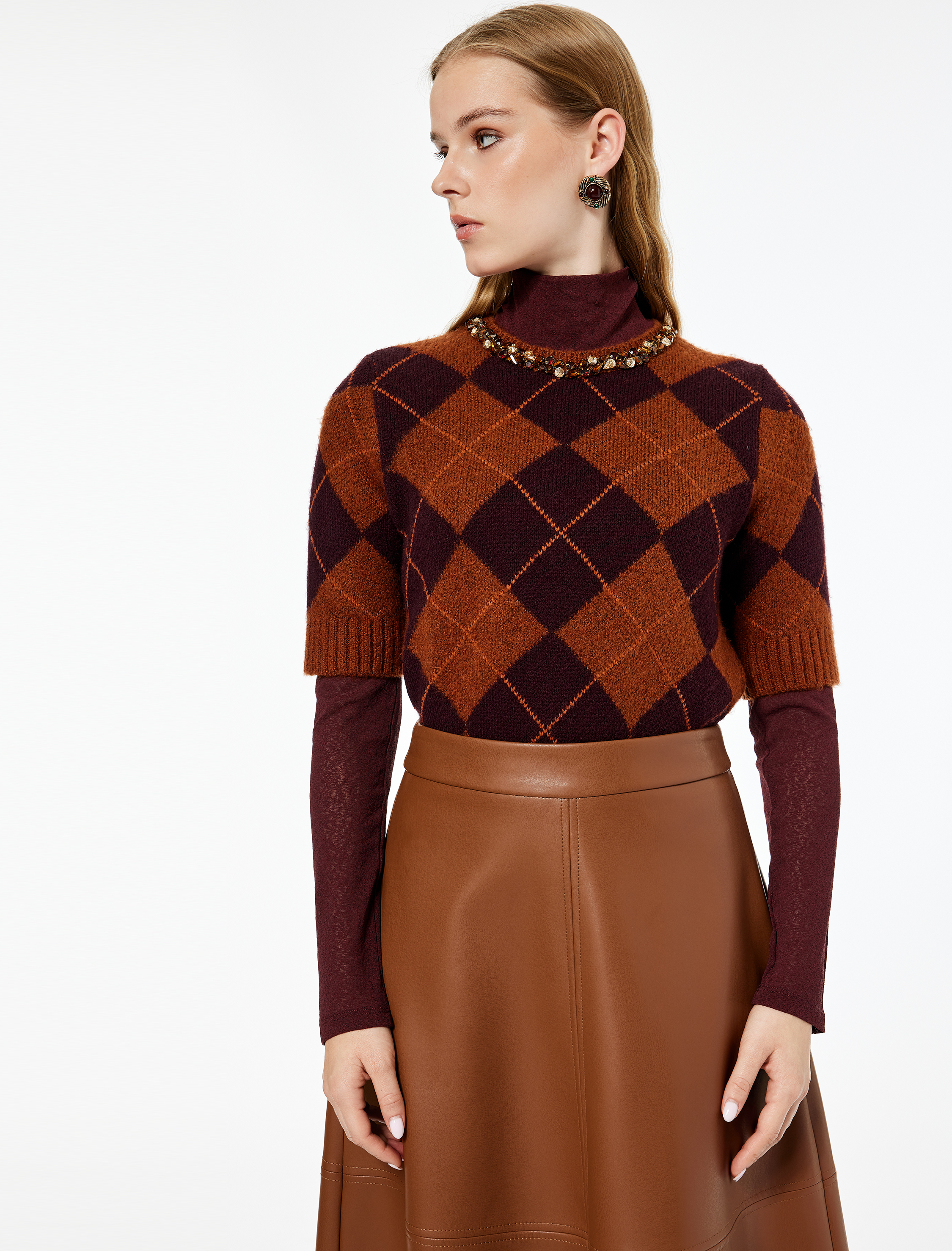   Koton X Melis Ağazat - Kısa Kollu Bisiklet Yaka Taşlı Baklava Desenli Triko Kazak