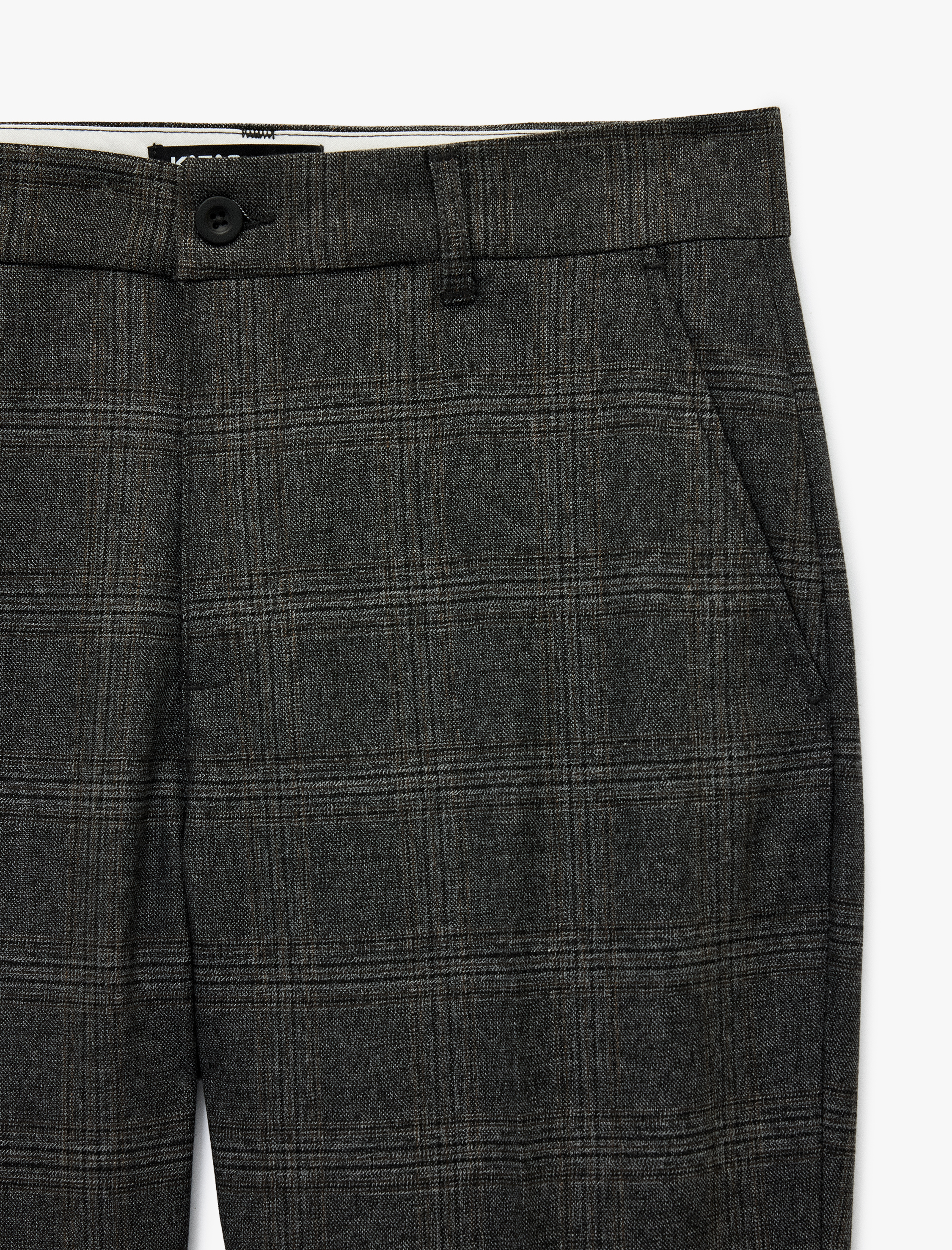   Regular Fit Viskon Karışımlı Cepli Düğmeli Kareli Kumaş Pantolon