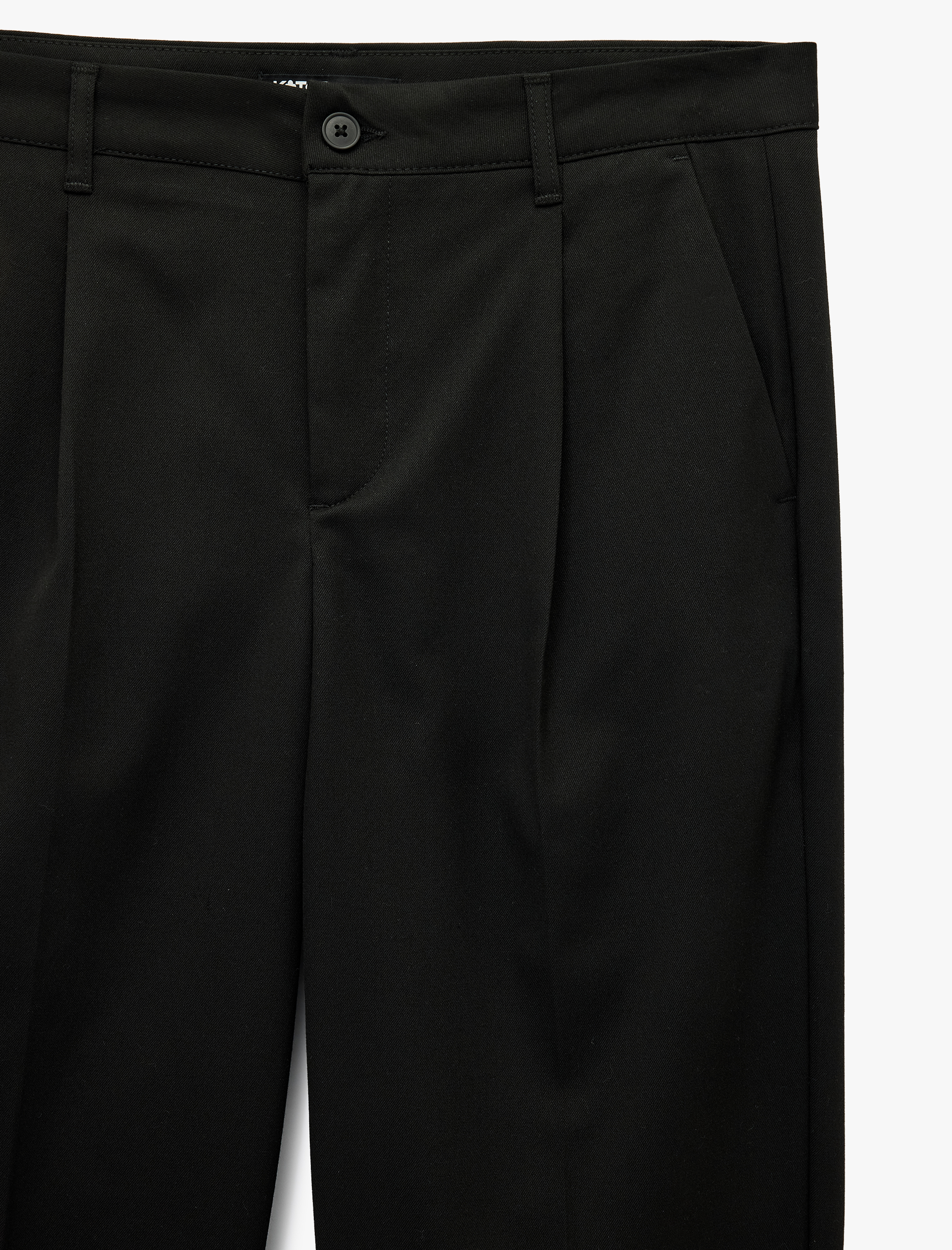   Rahat Kalıp Viskon Karışımlı Pileli Kumaş Pantolon