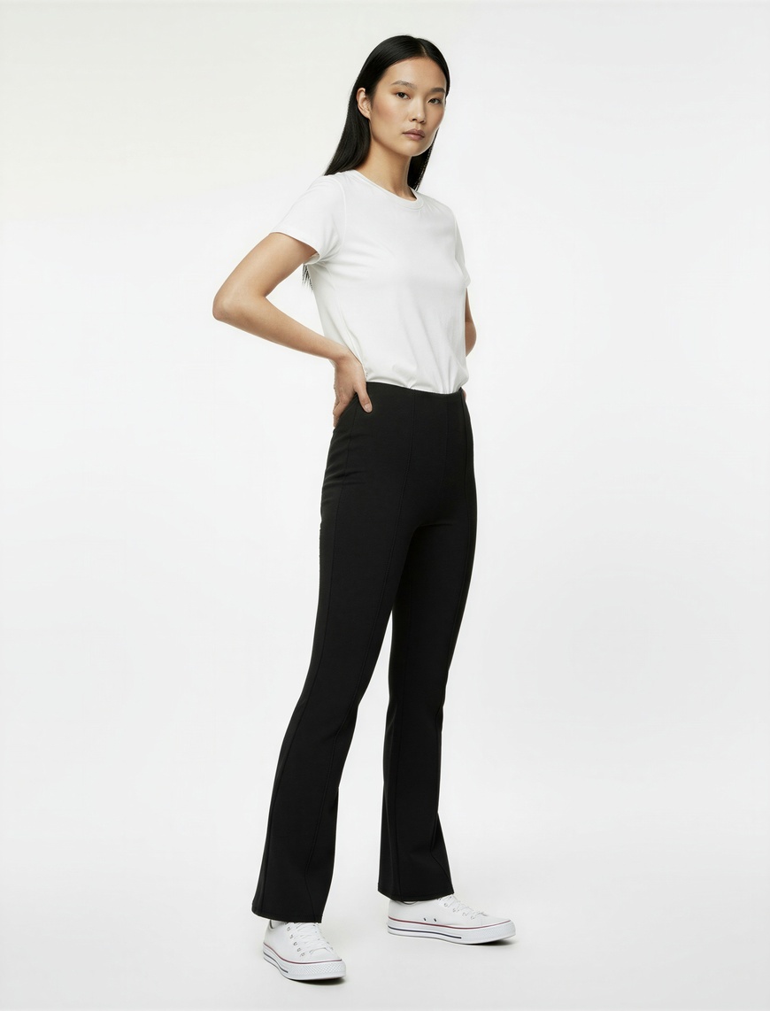 Koton Kadın Nervürlü Pamuklu Slim Fit İspanyol Paça Tayt Pantolon