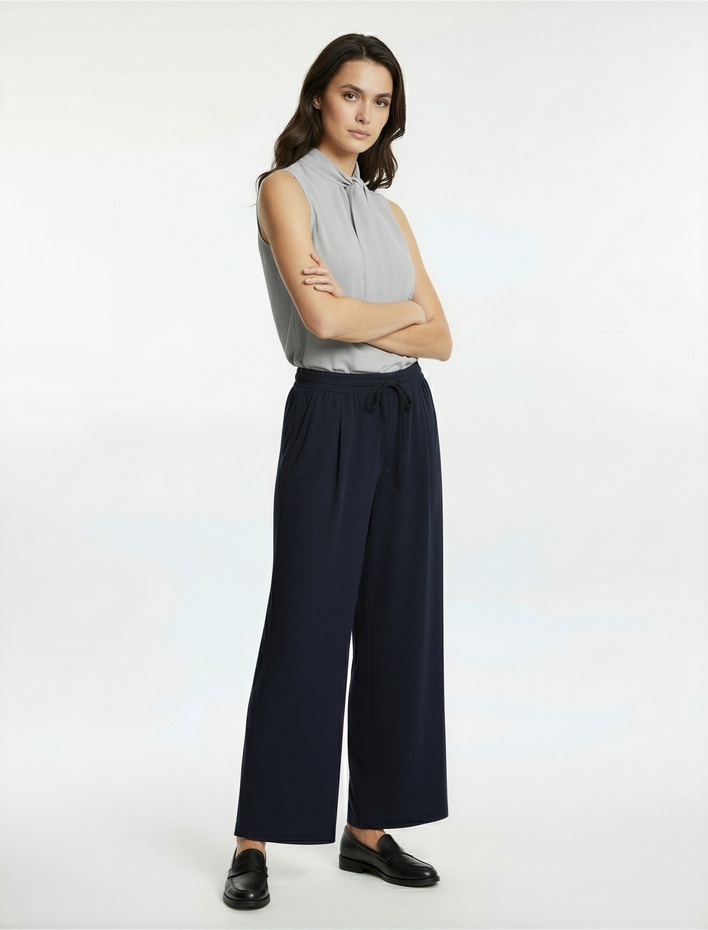  Bağlama Detaylı Dik Yaka Kolsuz Bluz