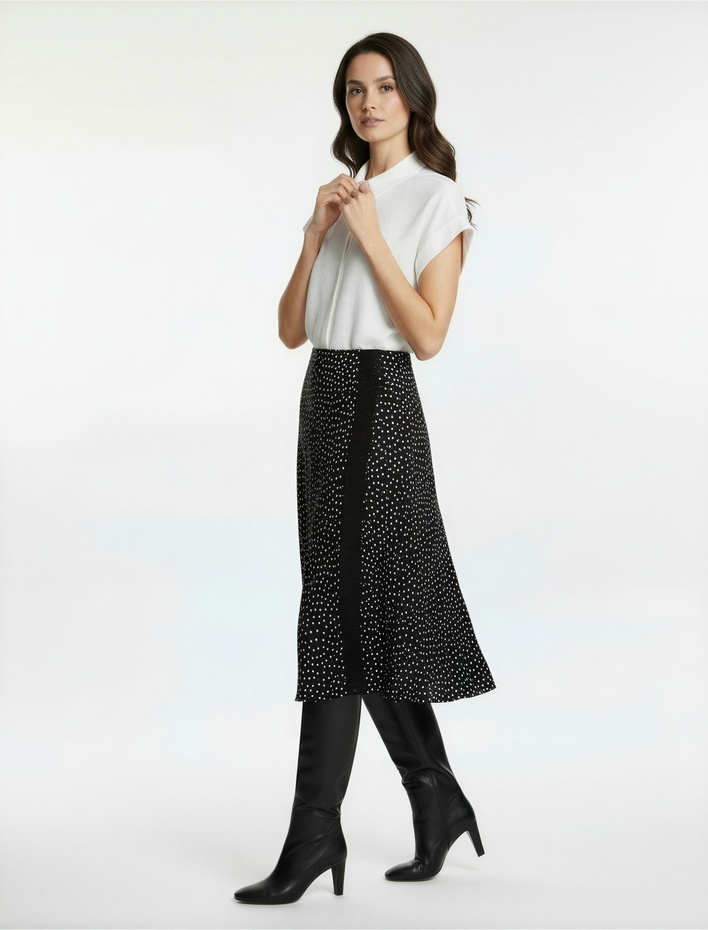  Viskon Puantiyeli Dantel Detaylı Midi Saten Çan Etek