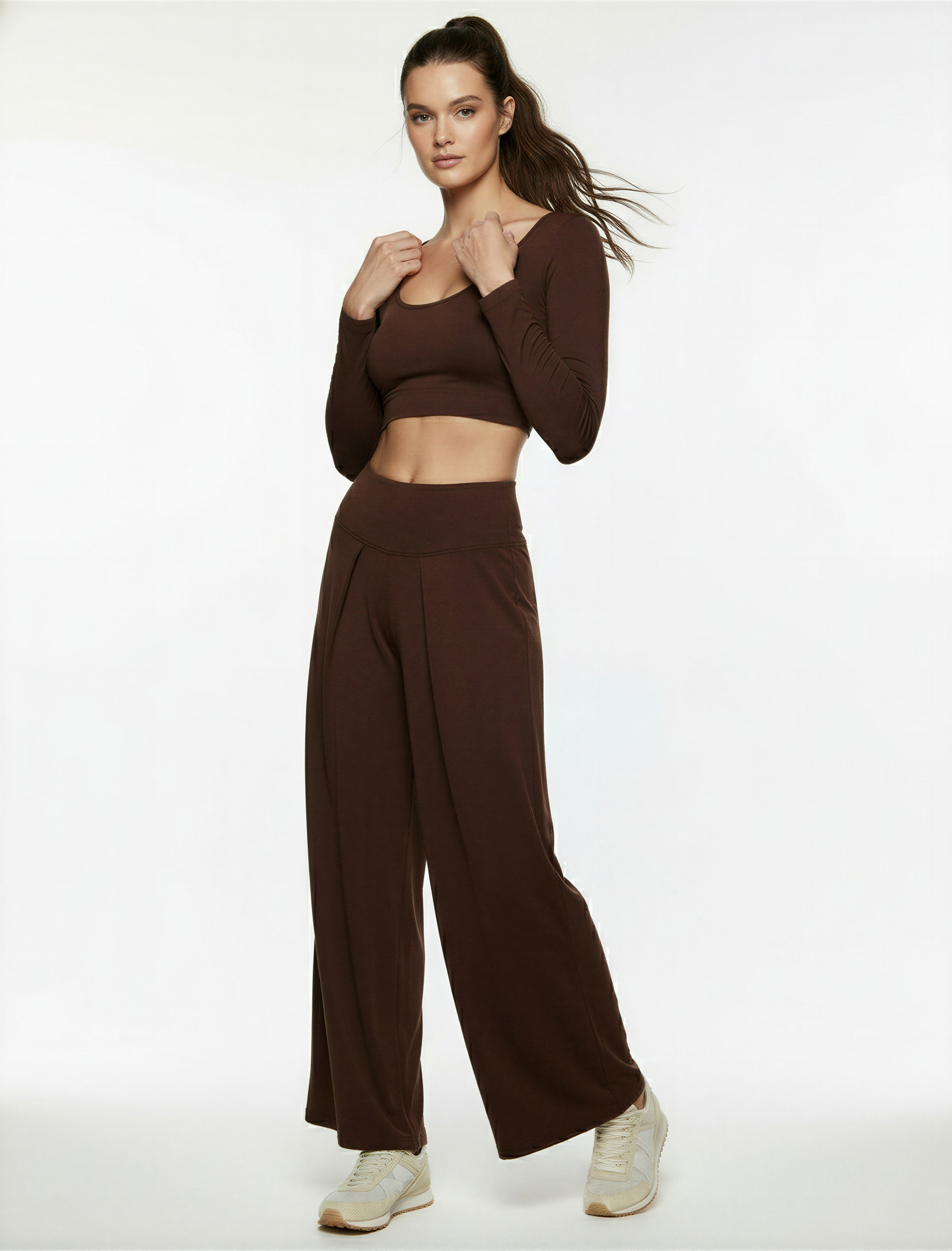   Sırt Detaylı Kayık Yaka Uzun Kollu Crop Spor Tişört