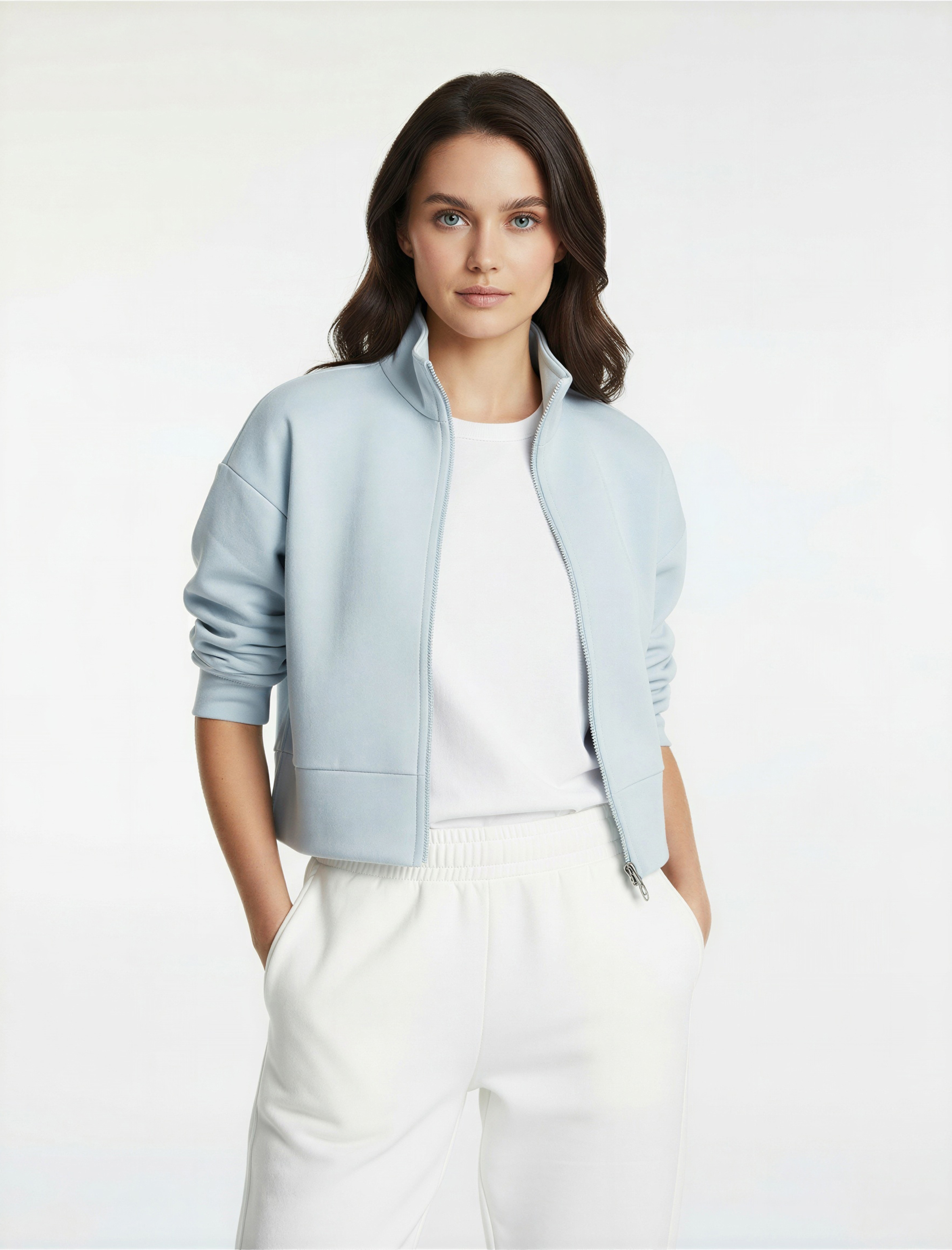   Uzun Kollu Dik Yaka Fermuarlı Sweatshirt