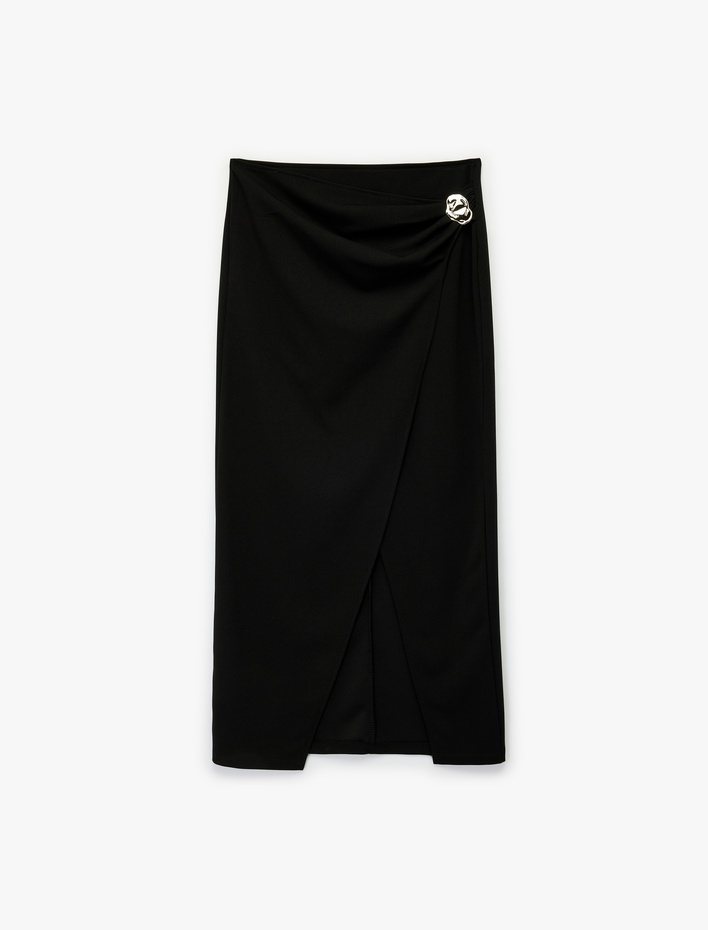  Krep Kumaş Aksesuar Detaylı Yırtmaçlı Kruvaze Midi Etek