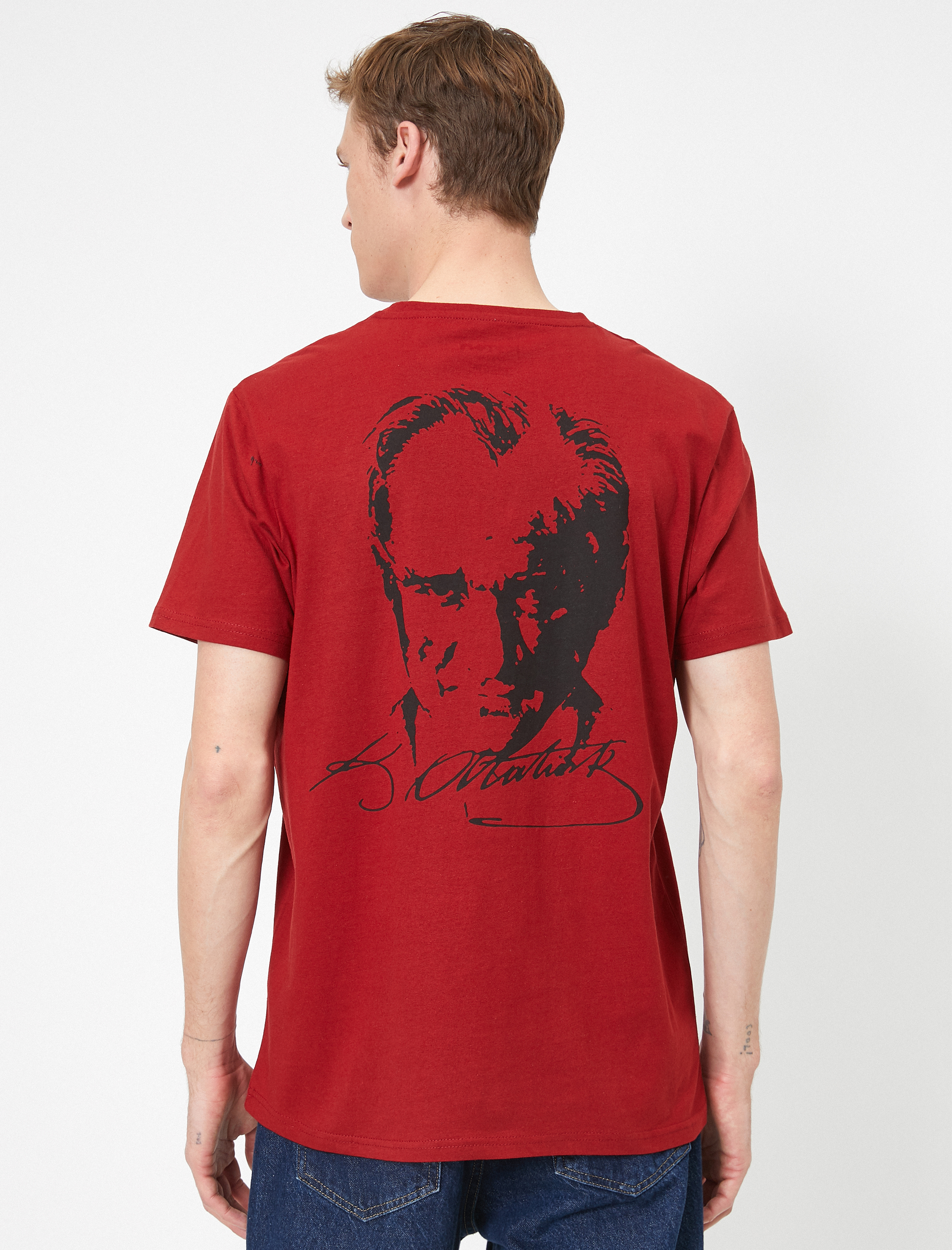   Atatürk Baskılı Tişört