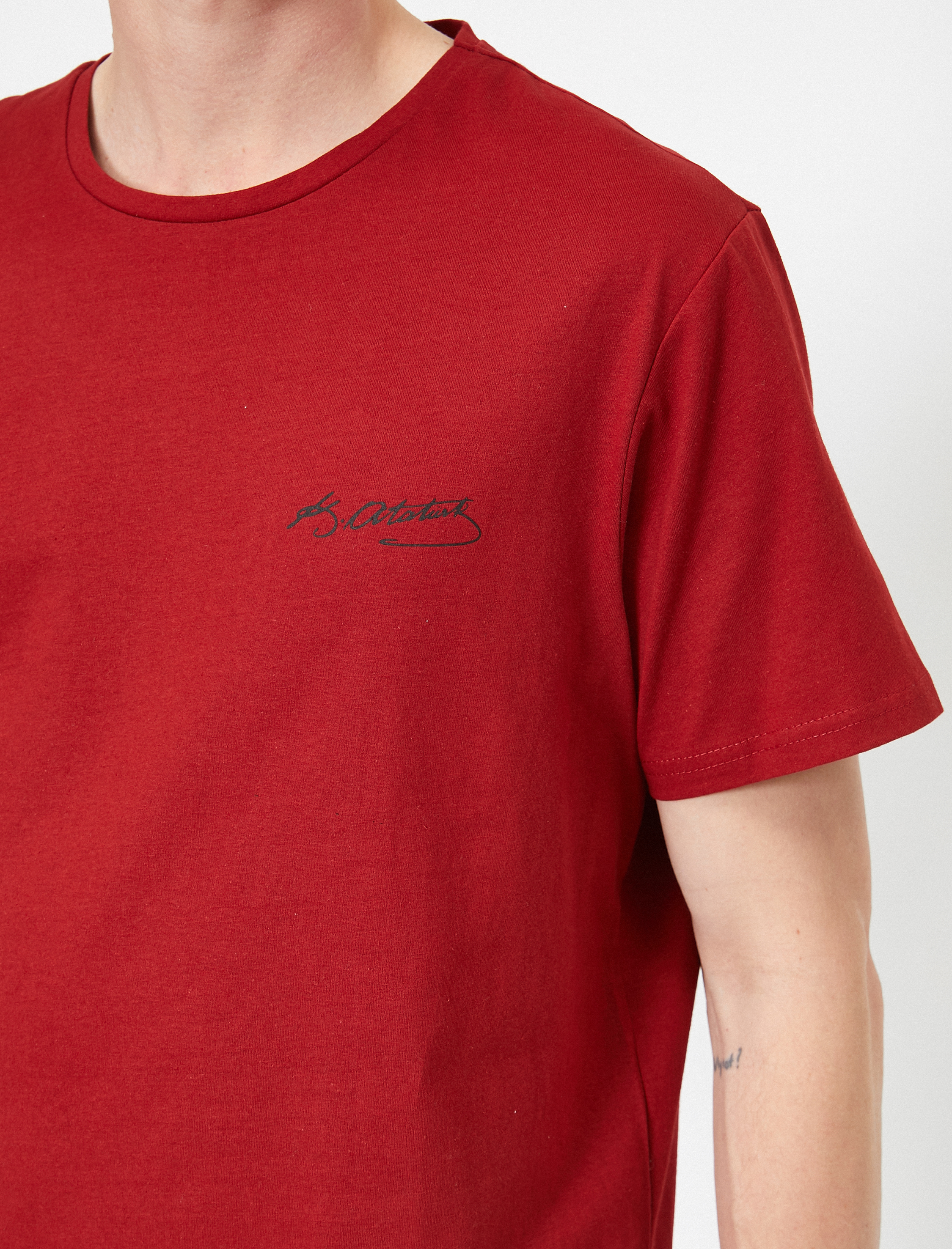   Atatürk Baskılı Tişört