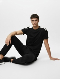 Rahat Kalıp Cepli Beli Bağcıklı Geniş Paça Spor Eşofman Altı