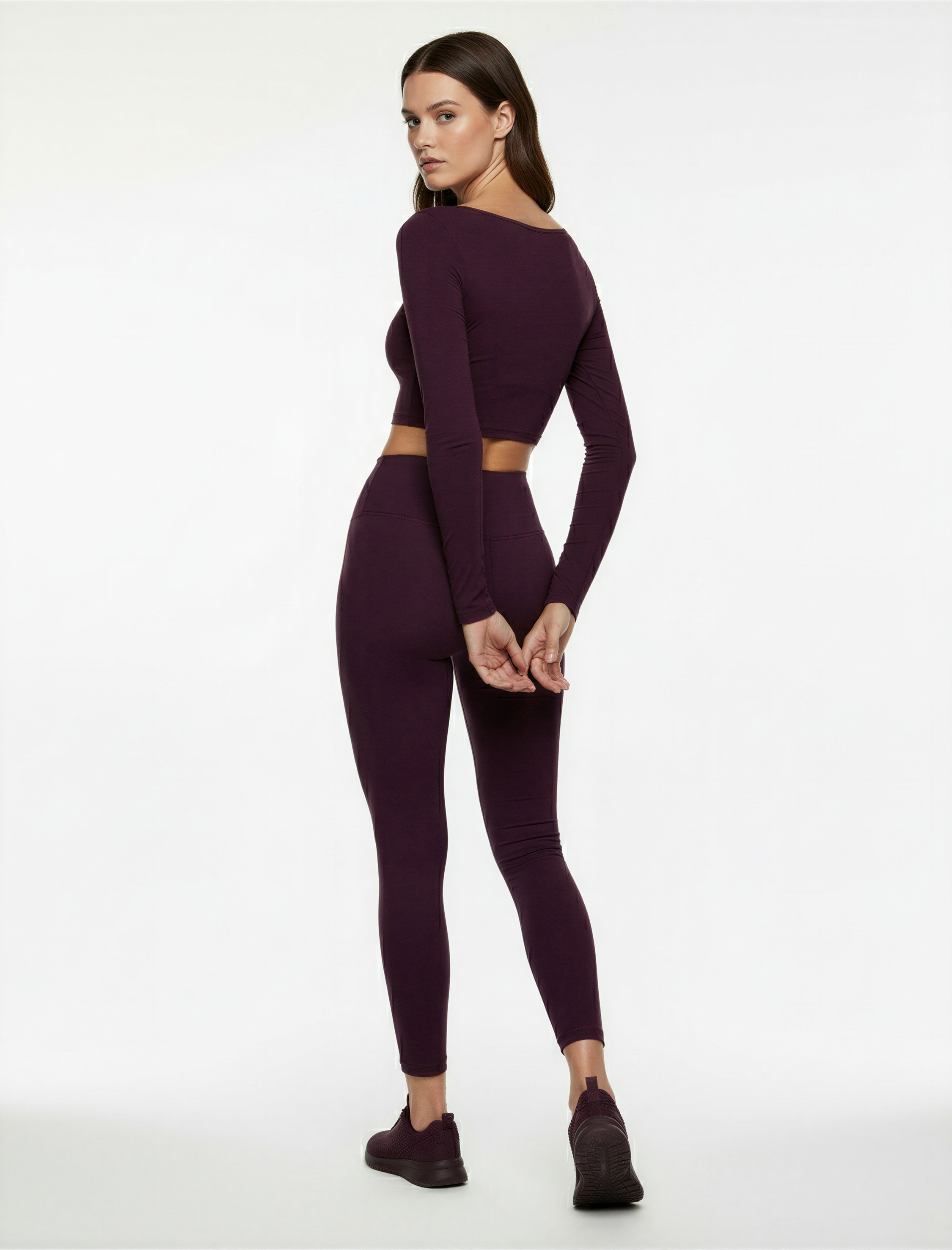   Slim Fit Uzun Kollu Bisiklet Yaka Crop Spor Tişört