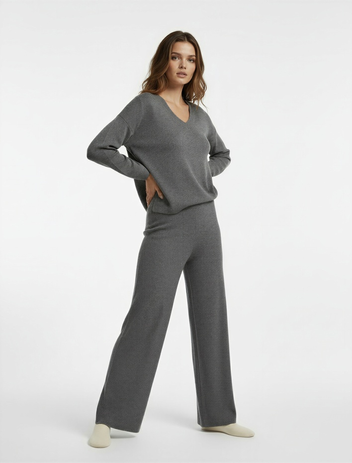  Uzun Kollu Rahat Kalıp V Yaka Pijama Üstü