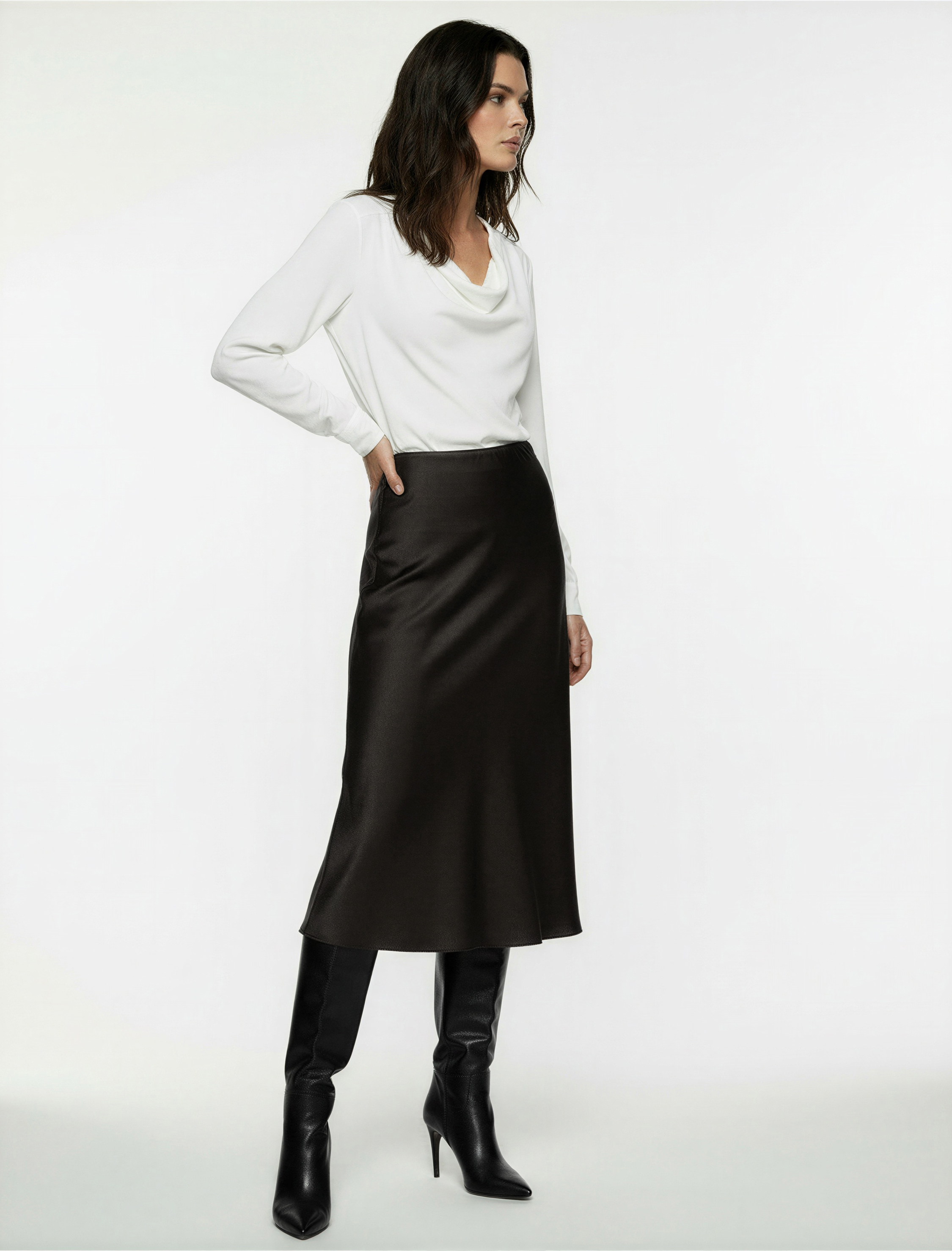   Regular Fit Midi Boy Saten Kloş Etek