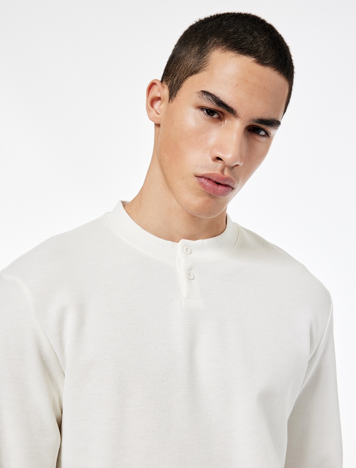  Regular Fit Düğmeli Hakim Yaka Uzun Kollu Tişört