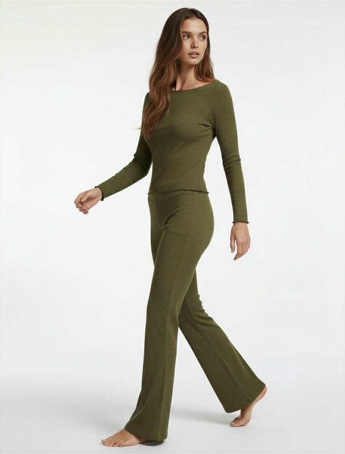  Rahat Kalıp Uzun Kollu U Yaka Viskon Pijama Üstü