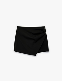 Drape Detaylı Kruvaze Mini Taşlı Şort Etek