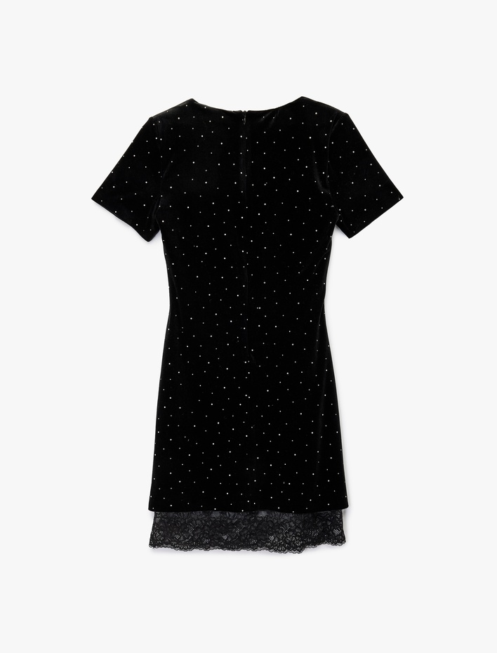  Dantel Detaylı Kare Yaka Kısa Kollu Vatkalı Mini Taşlı Abiye Elbise