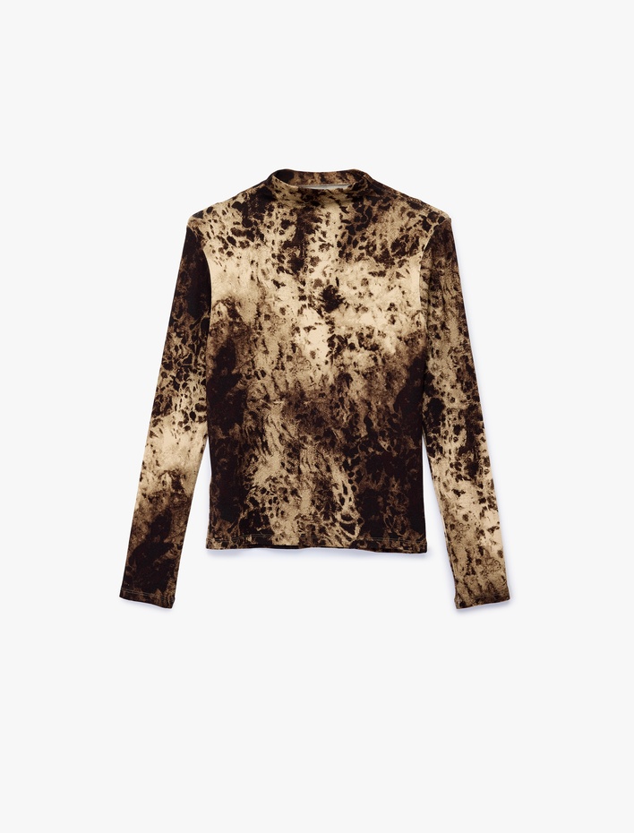  Koton X Şahika Ercümen - Slim Fit Uzun Kollu Dik Yaka Leopar Desenli Tişört